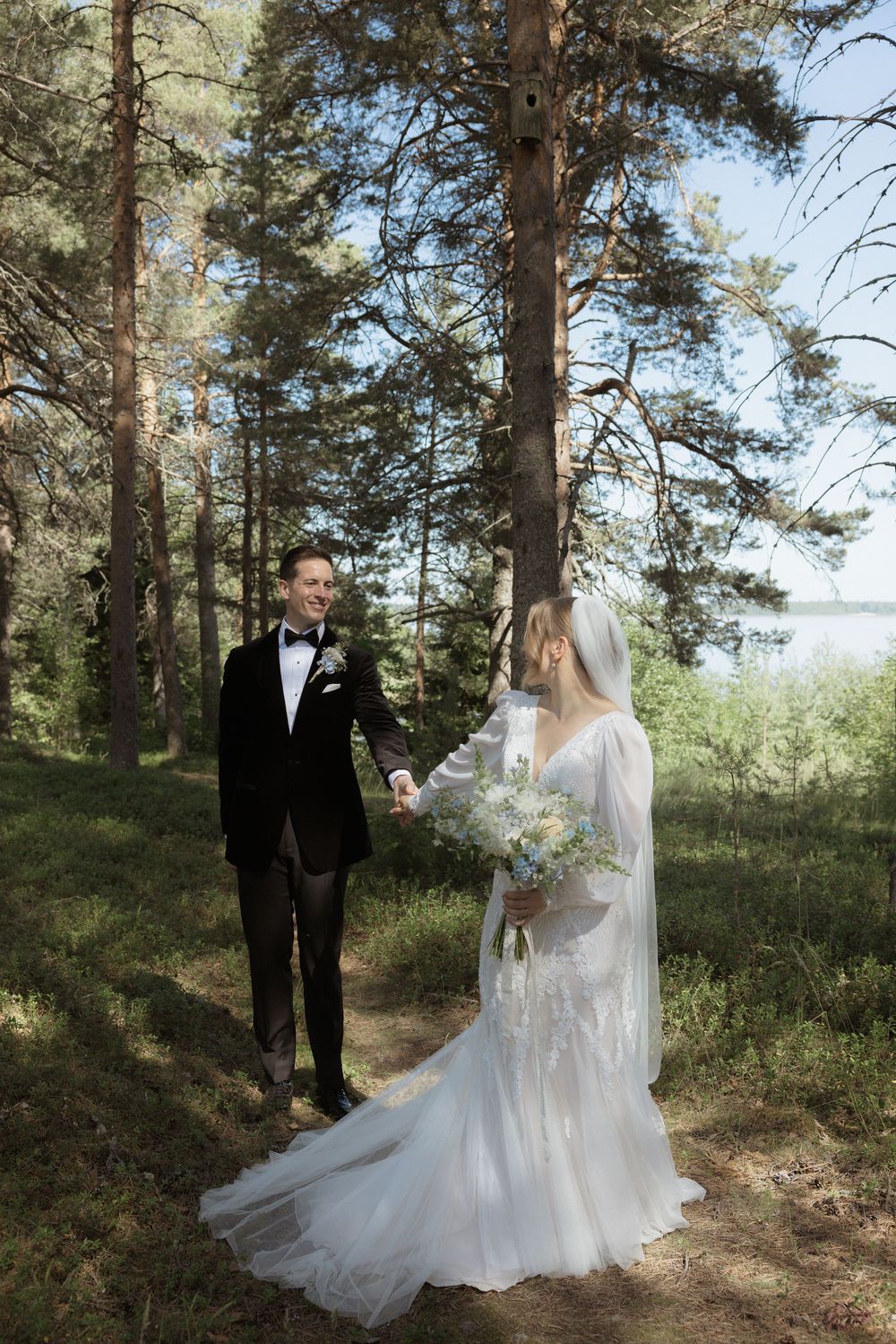 Documentary wedding photographer. Documentary wedding photographer.