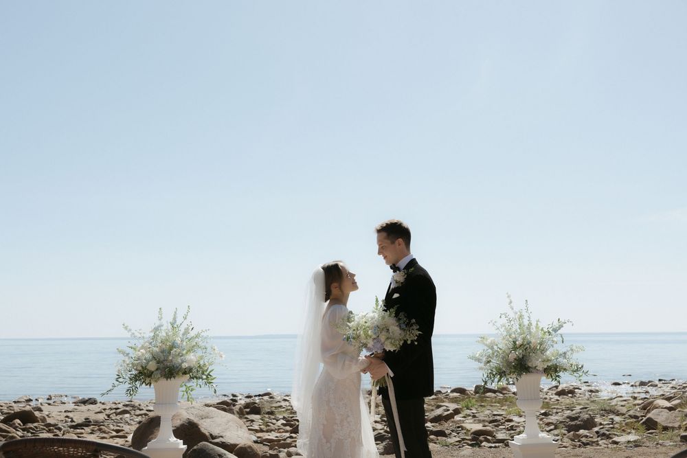 Documentary wedding photographer.