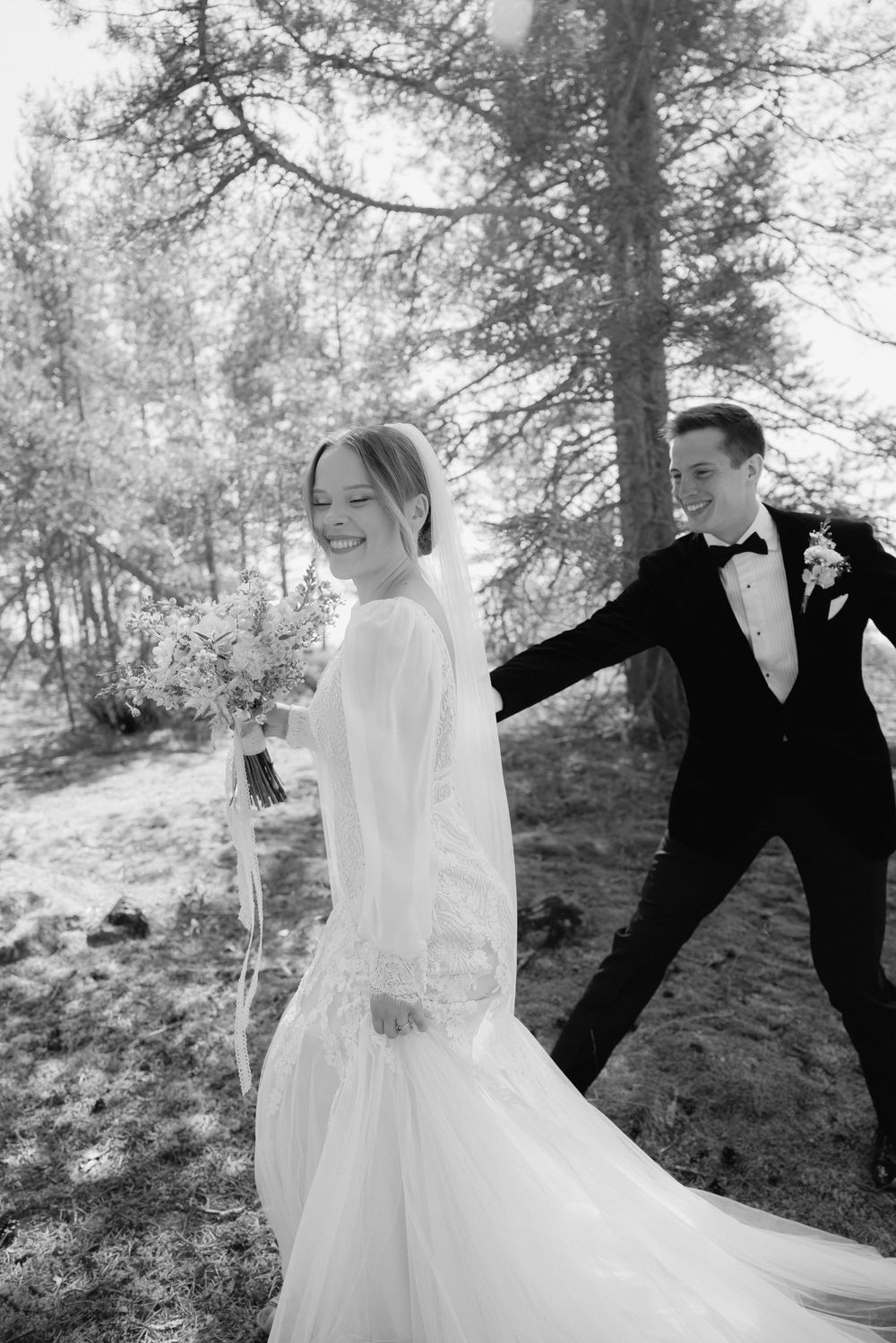 Documentary wedding photographer.