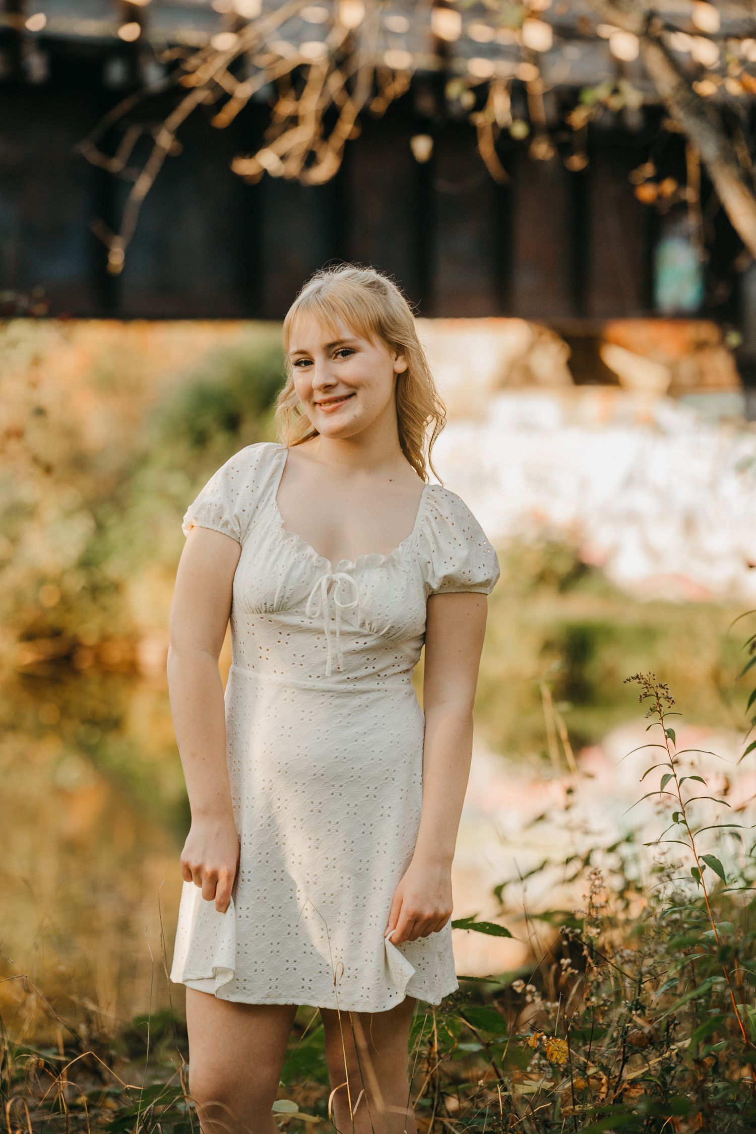High school senior photos at Moose Lake pedestrian bridge