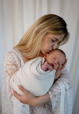 Newbornshooting München, Erding und Umgebung im Boho-Stil, Neugeborenenfotografie