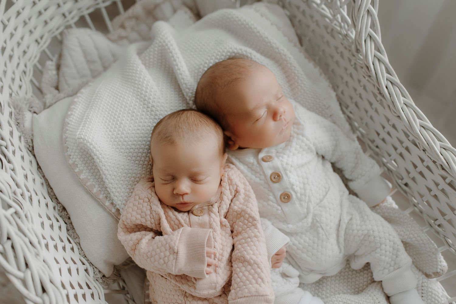 Tacoma newborn photographer.