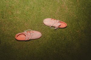 cute pink shoes on dance floor at kauai wedding by Kauai Wedding Photographer
