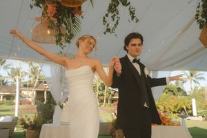 couple dancing at Kauai wedding by Kauai Wedding Photographer