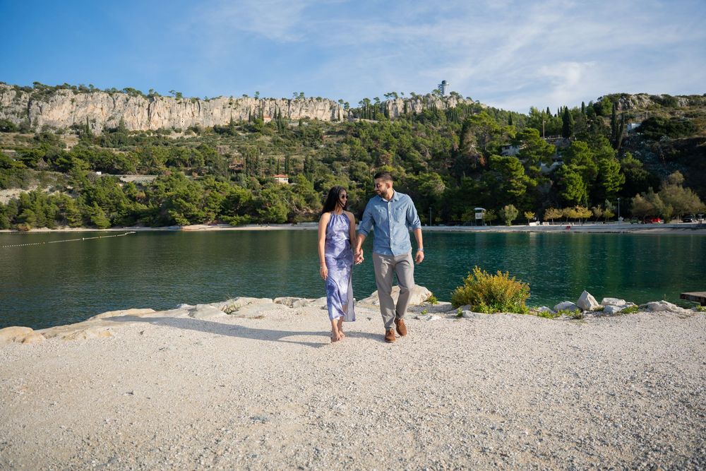 Beach surprise proposal with photo session