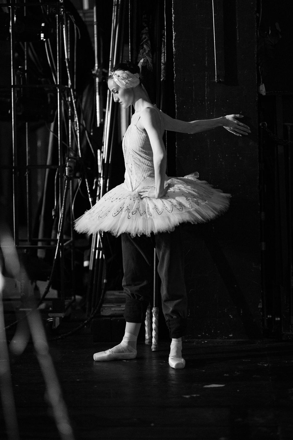 backstage photography, behind the scenes photography, dance backstage, theatre backstage photography, rehearsal photography, performing arts