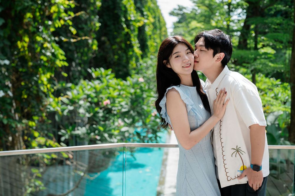Sweet couple photography services in Bali