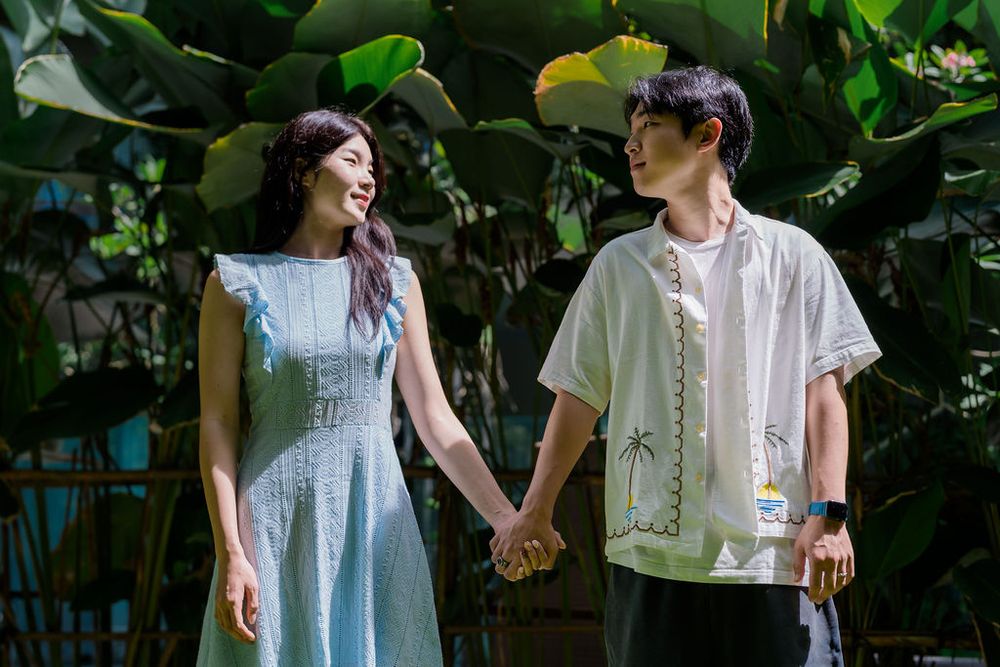 Sweet couple photography services in Bali