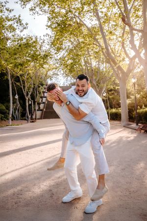 Montjuïc Castle proposal for LGBTQ+ couple in Barcelona
