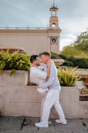 Surprise proposal for gay couple with Barcelona skyline at Montjuïc