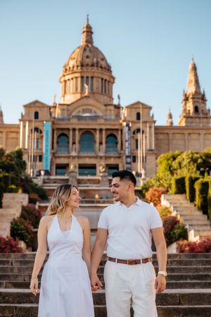 Barcelona engagement-style photoshoot in Montjuïc gardens