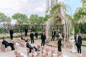 渴望影像｜專業經營的台灣婚禮攝影團隊，服務高雄、台南、台中、台北、新北及全台新人，擅長美式戶外婚禮、證婚儀式與自然時尚婚禮紀實，以明亮自然的光感、細膩構圖與真實情感，完整記錄婚禮準備、儀式與宴會中的每個動人時刻，並提供紐西蘭海外婚禮、海外婚紗與旅拍服務。