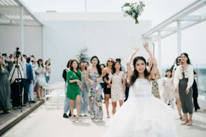 渴望影像｜專業經營的台灣婚禮攝影團隊，服務高雄、台南、台中、台北、新北及全台新人，擅長美式戶外婚禮、證婚儀式與自然時尚婚禮紀實，以明亮自然的光感、細膩構圖與真實情感，完整記錄婚禮準備、儀式與宴會中的每個動人時刻，並提供紐西蘭海外婚禮、海外婚紗與旅拍服務。