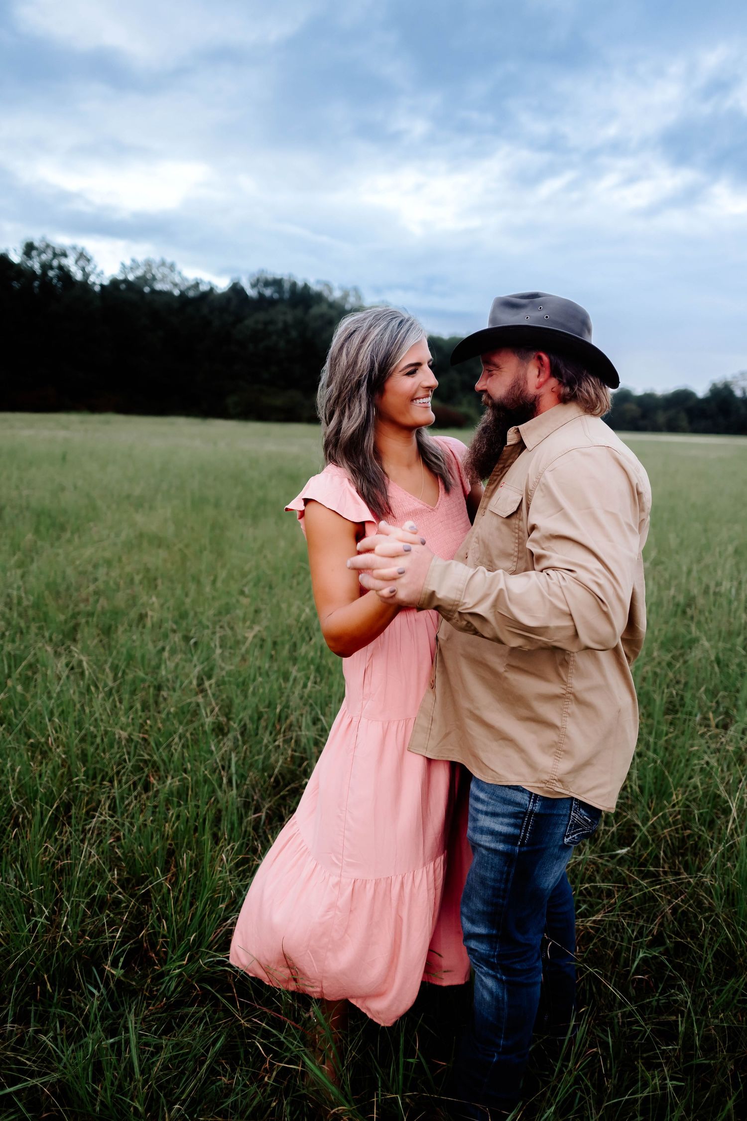 Story-telling Family session in Lonoke County. Carlisle, Arkansas