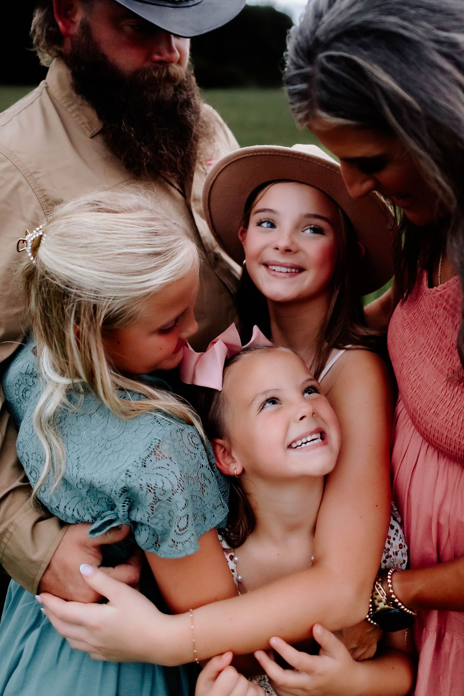 Story-telling Family session in Lonoke County. Searcy, Arkansas

storytelling family photographer Central Arkansas