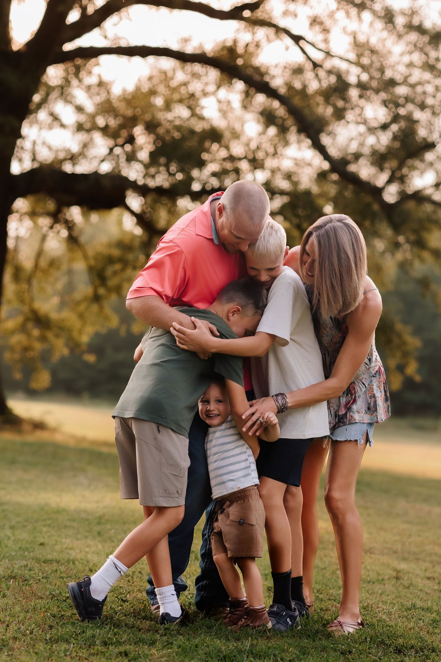 Family snuggles in Lonoke County.

family photographer who captures connection in Central Arkansas