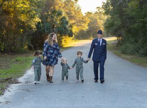NAS Pensacola family photographer, pensacola naval air station family photographer