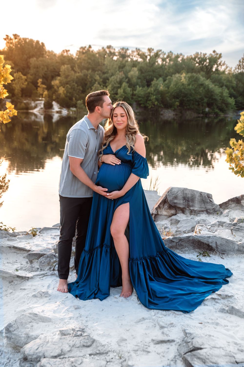 St. Louis maternity photographer Ashley Dawn Photography pregnancy photos St. Charles mo
