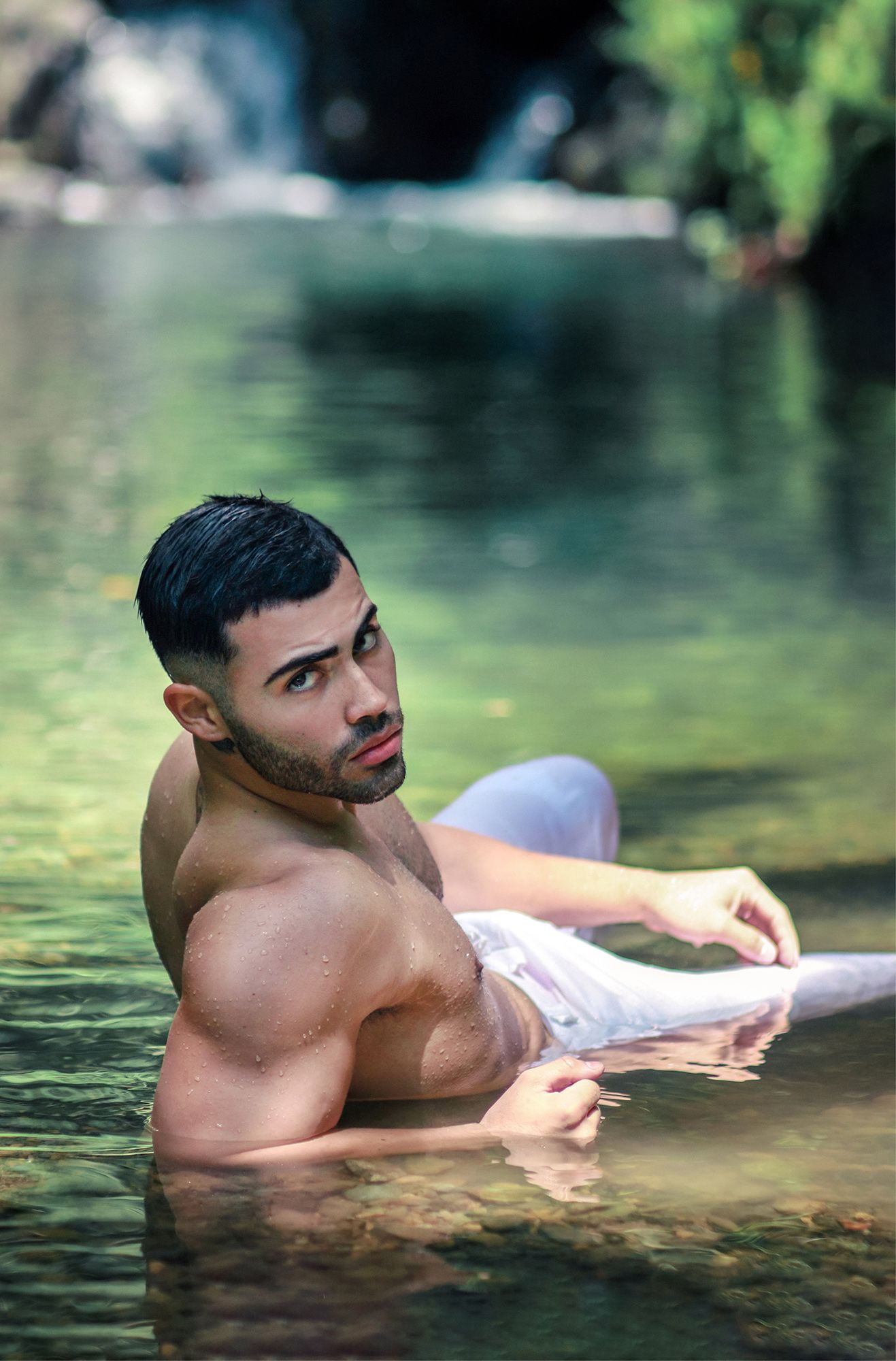 Puerto Rico Photographer. Albert Ray Photo. Rainforest Photoshoot. Male Portraits. Book Now. Waterfall Photoshoot. Male Shots. El Yunque.