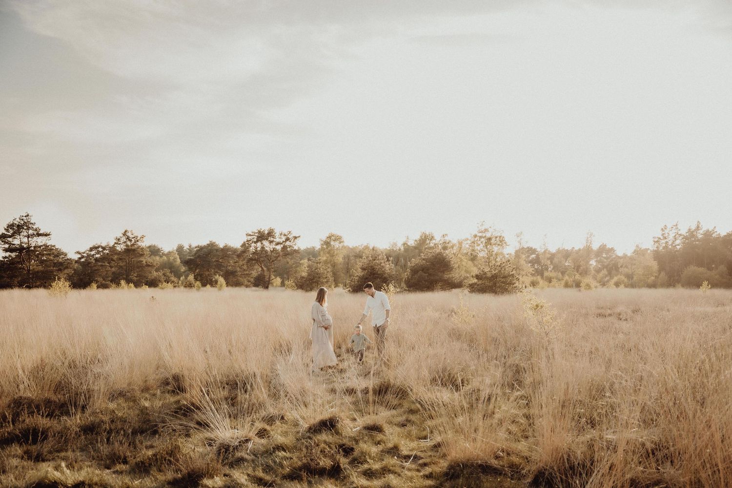 familyshoot, gezinsshoot, fotosessie, fotoshoot, zwangerschapshoot, zwanger, helmond, Deurne, eindhoven, venlo