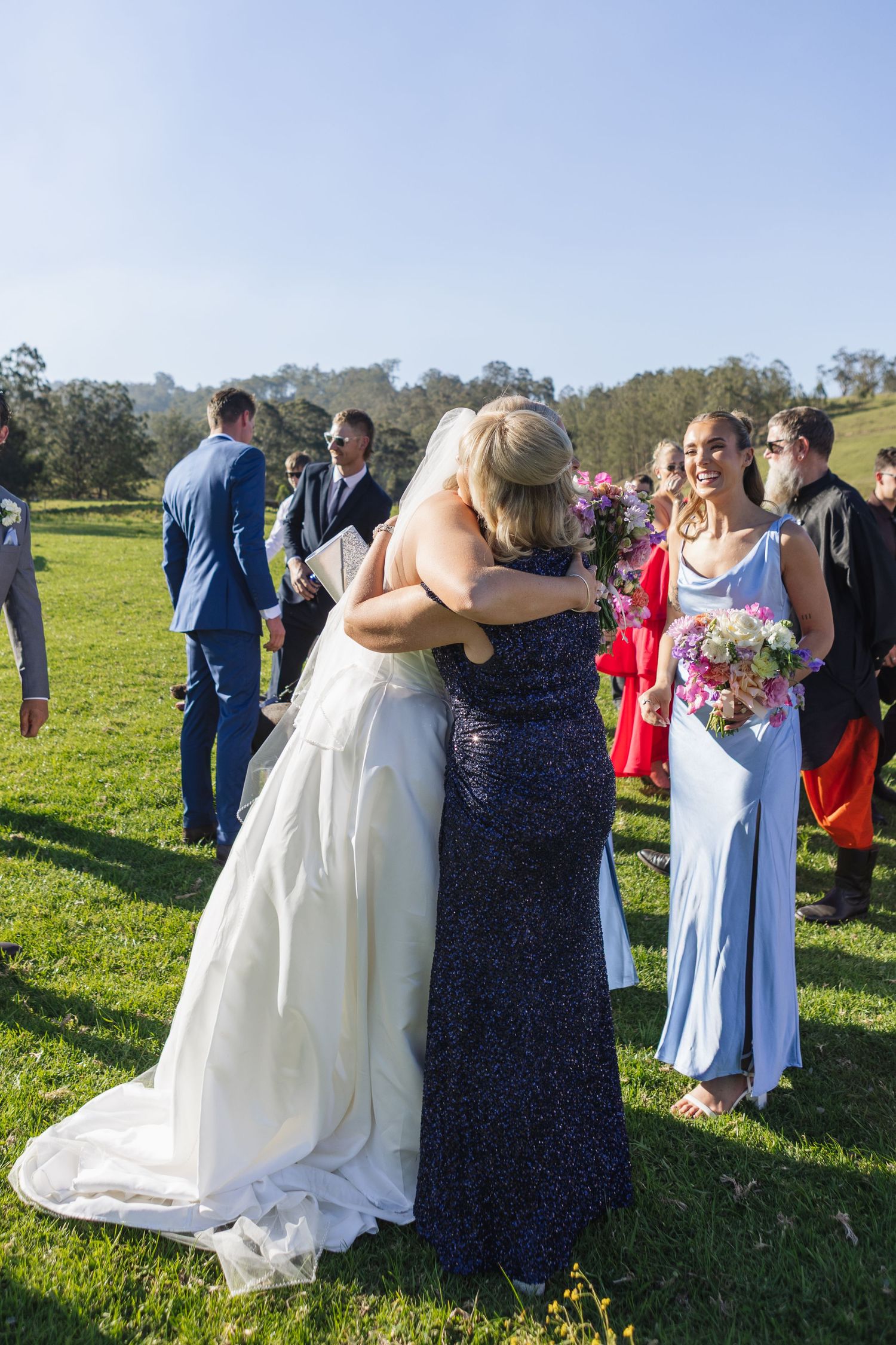 Jess and Lachie’s wedding ceremony overlooking the dam at Dungog Weddings