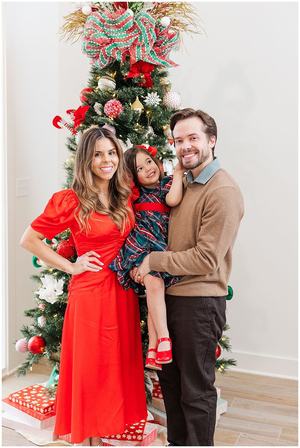 Smith family Christmas portrait during an in-home family photography session in Shreveport Louisiana