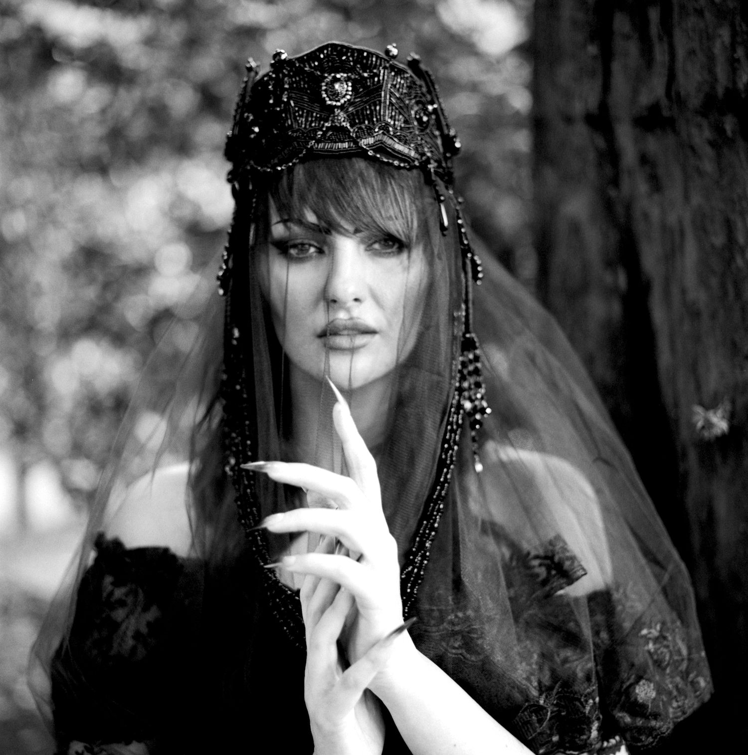 Heather Shaw created head dress worn by Jessica Wilcock