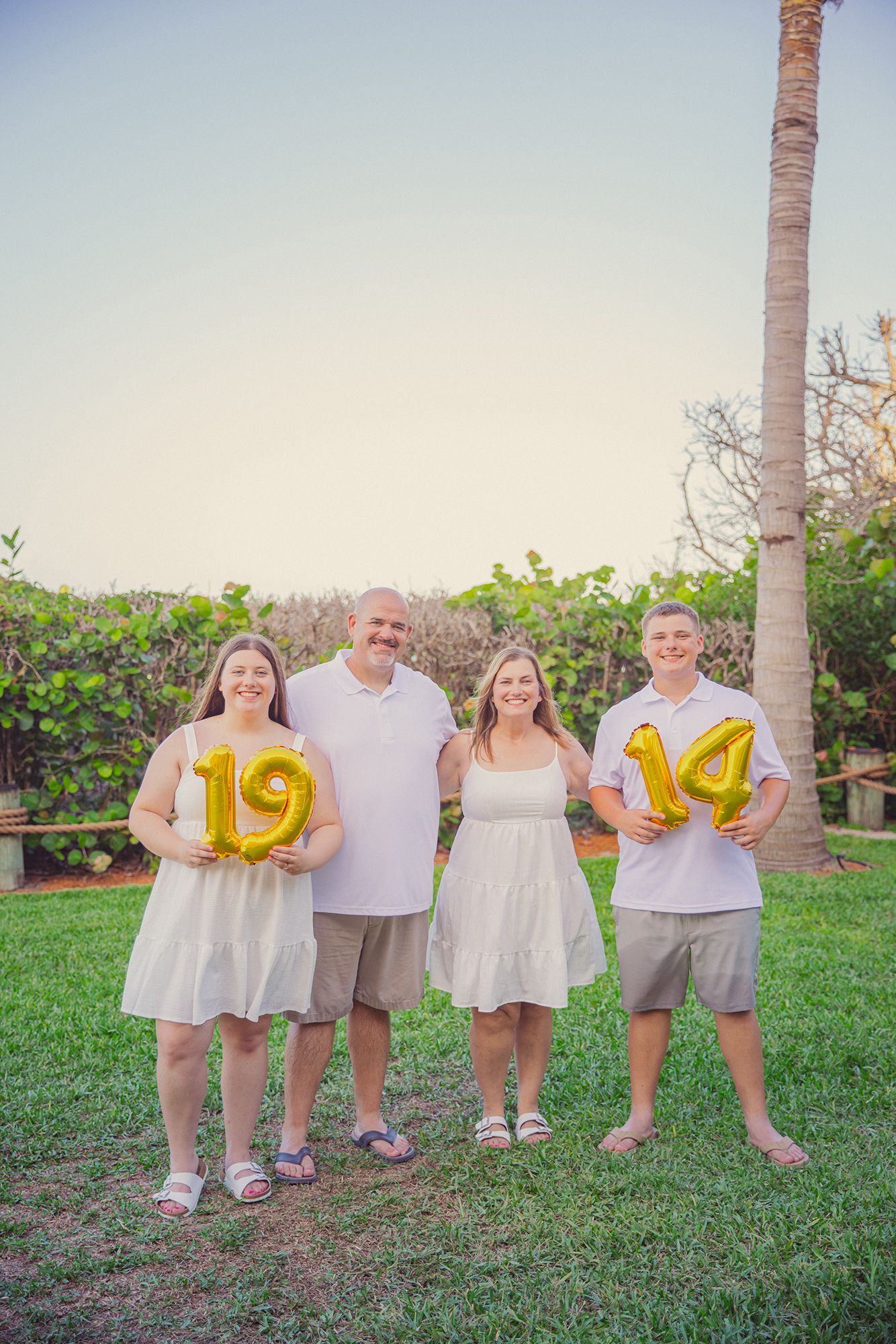 Celebrate family milestones with a photography session. Disney's Vero Beach Resort makes it easy to hire a local photographer!