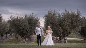 Wedding images by Albury Wodonga Wedding Photographer Jason Robins, 2025 Australian Wedding Photographer of the Year.