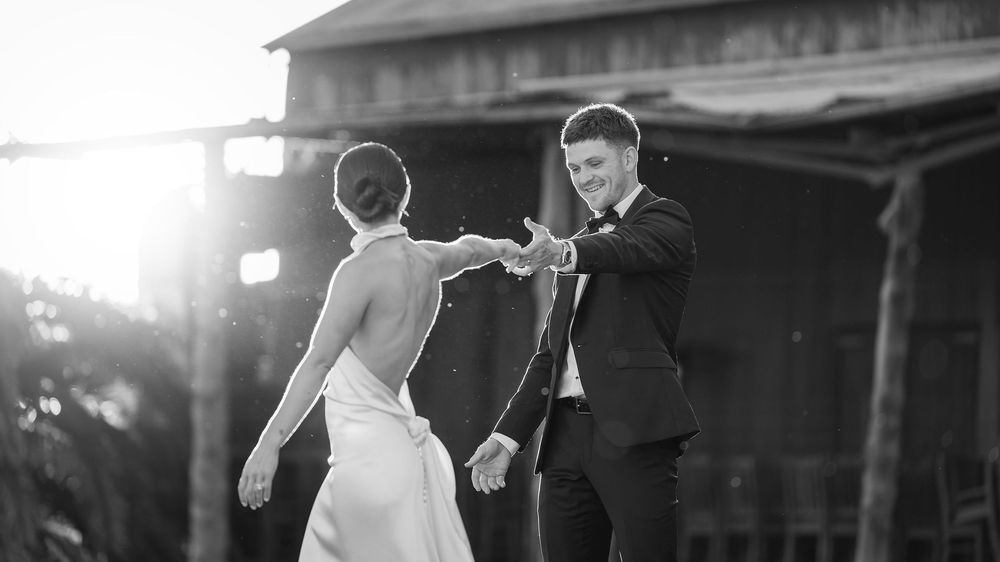 Wedding images by Albury Wodonga Wedding Photographer Jason Robins, 2025 Australian Wedding Photographer of the Year.