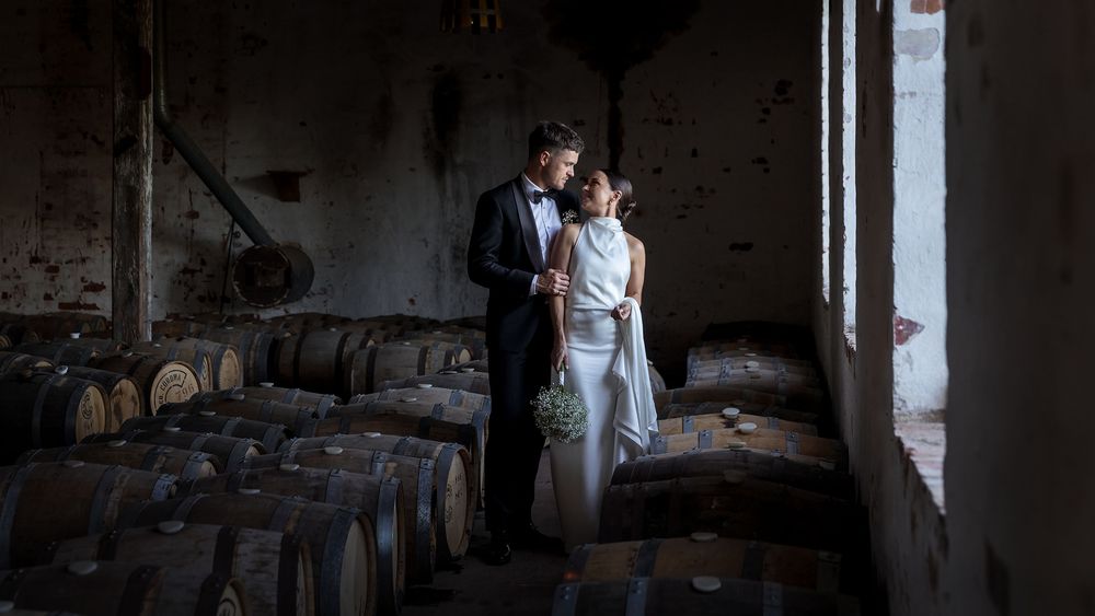 Wedding images by Albury Wodonga Wedding Photographer Jason Robins, 2025 Australian Wedding Photographer of the Year.