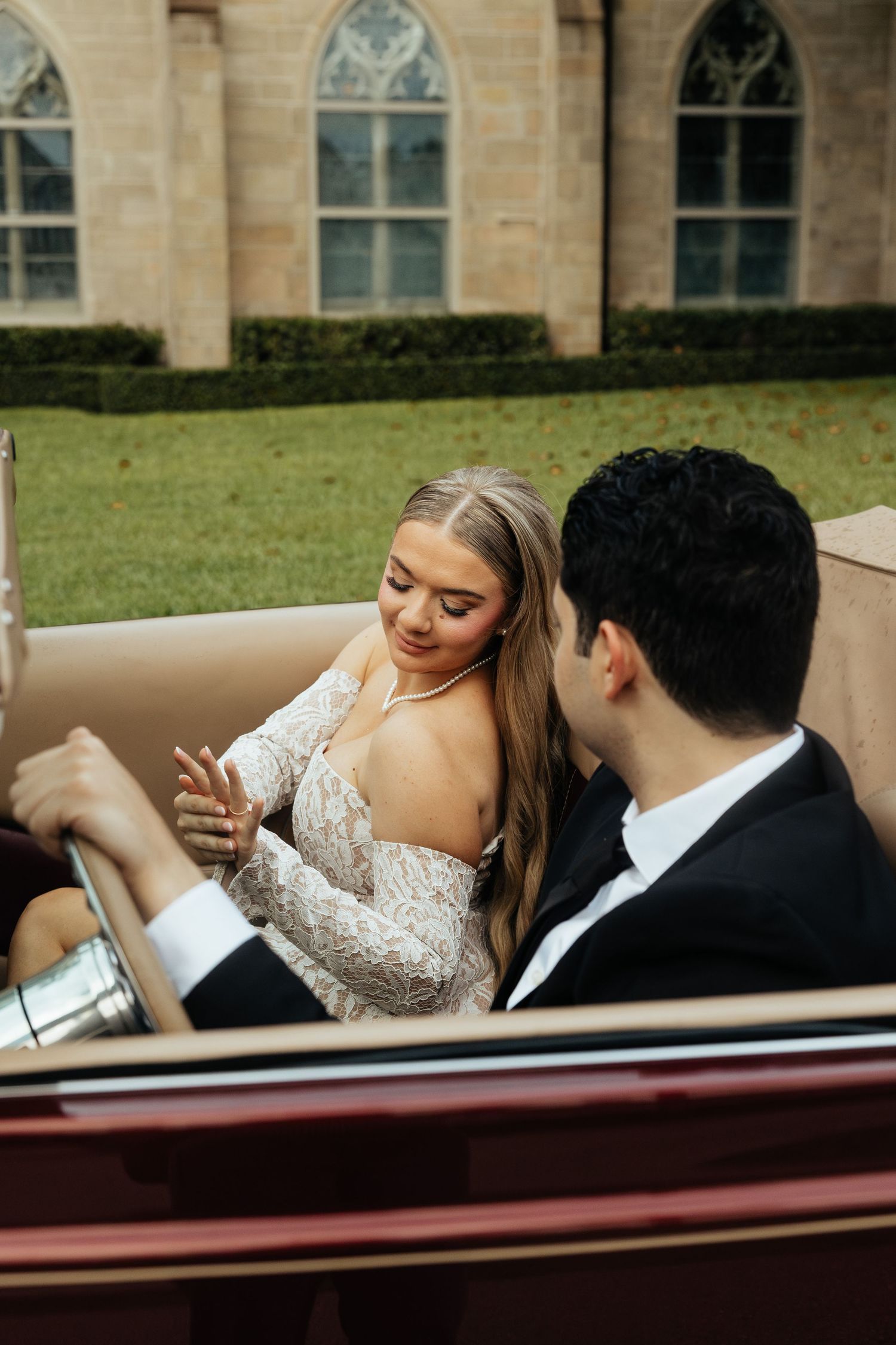 Editorial engagement photos in Florida. Jacksonville Engagement Photographer, Jacksonville Engagement Photos - Lindsay McDow Photography