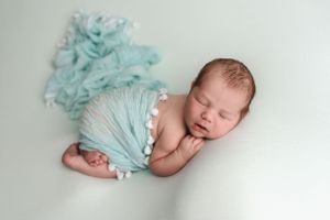 miami newborn photographer, newborn photography near me, newborn portraits in miami, baby photography miami