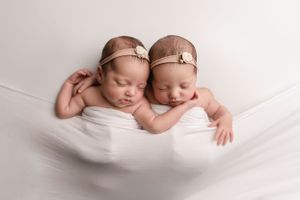 miami newborn photographer, newborn photography near me, newborn portraits miami