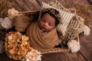 miami newborn photographer, newborn photography near me, newborn portraits in miami, baby photography miami