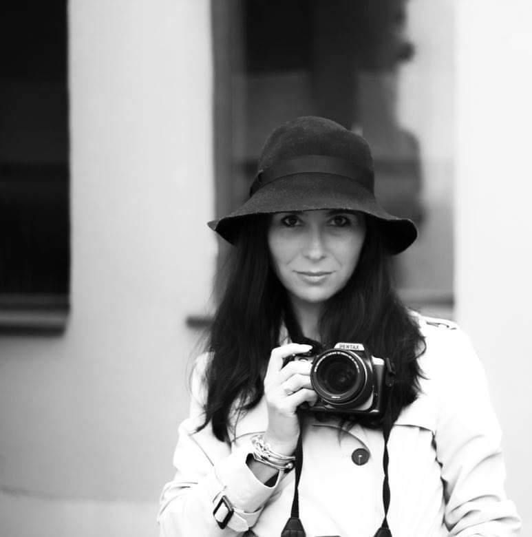 Кристина Динева| Портретен и будоарен фотограф София
