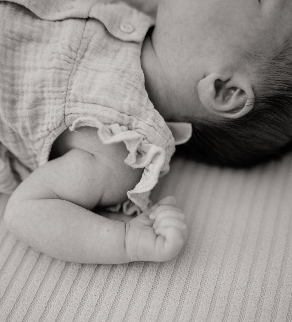 Séance photo naissance poissy 
séance photo naissance yvelines 
photographe grossesse naissance poissy yvelines
shooting photo bébé poissy