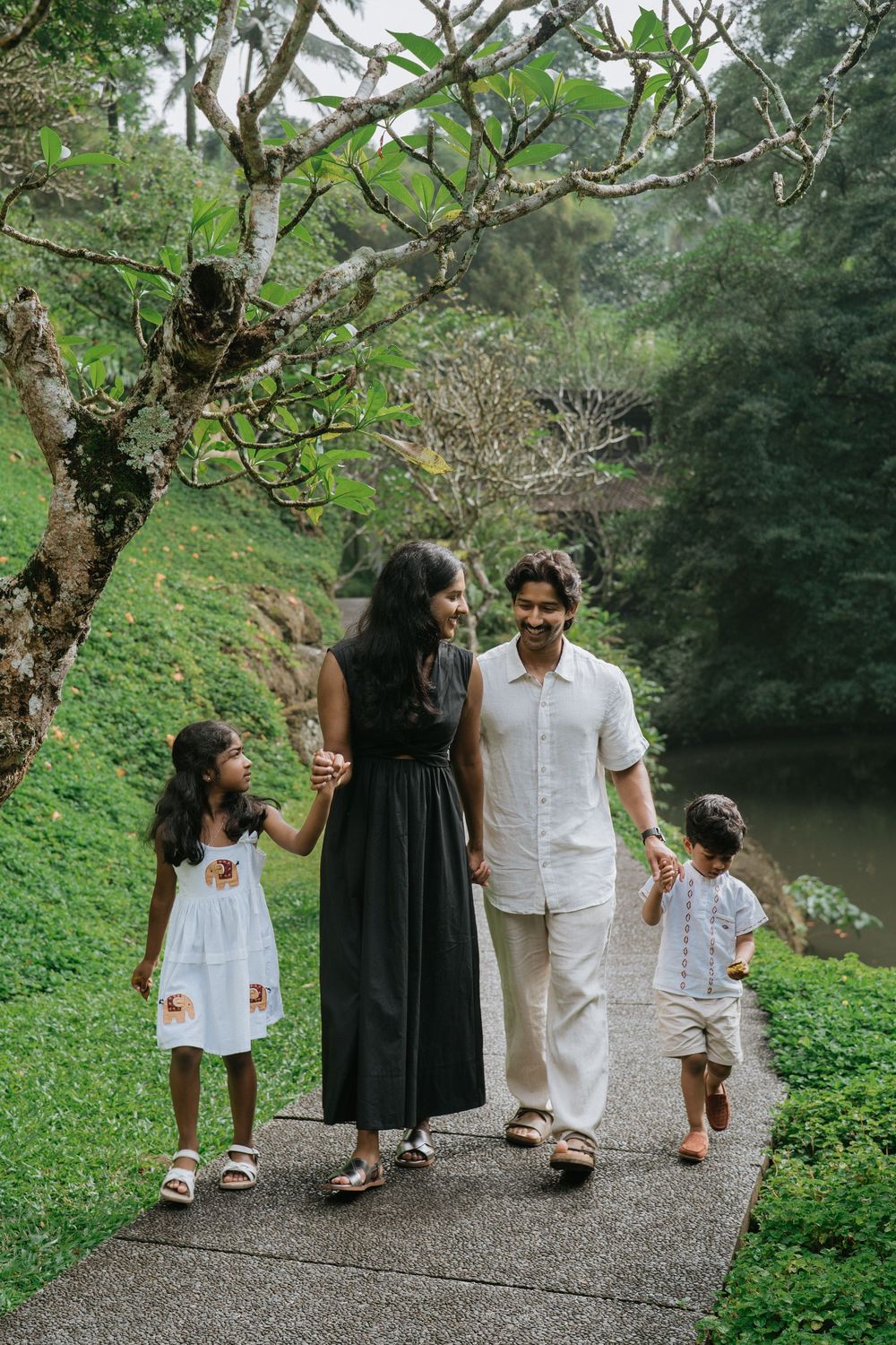 Family photography at Dua Dari Ubud Bali.