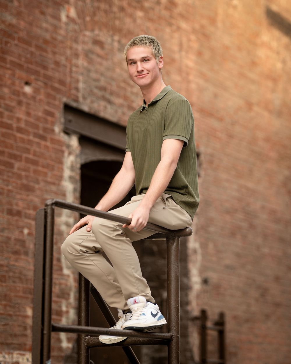 Kansas City senior portrait session setting by Jen Welker Photographer