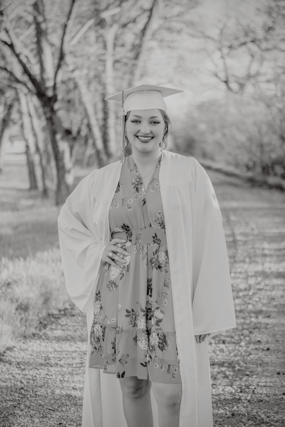 oklahoma senior photographer, senior pics, senior portraits, cap and gown session