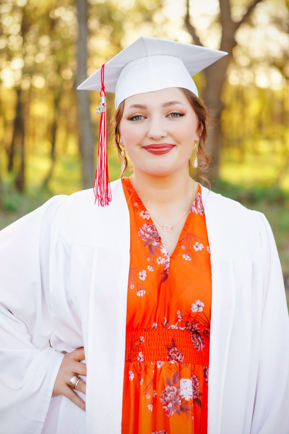 oklahoma senior photographer, senior pics, senior portraits, cap and gown session