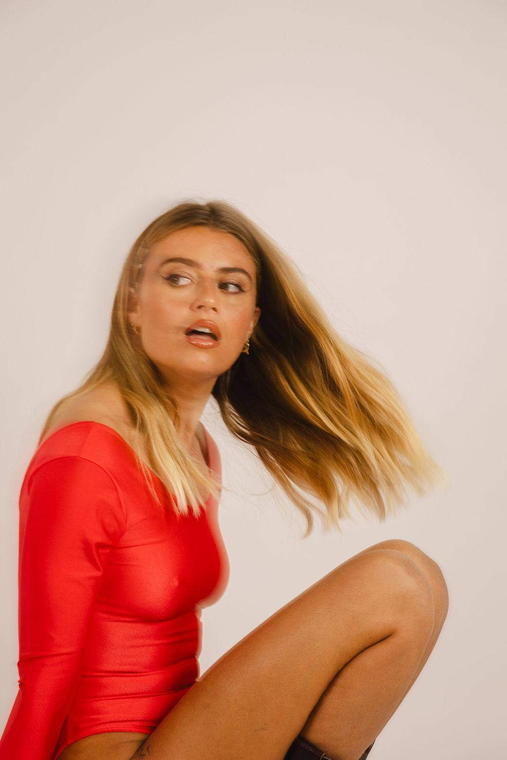 Portrait artistique en studio jeu d’ombres et de lumière