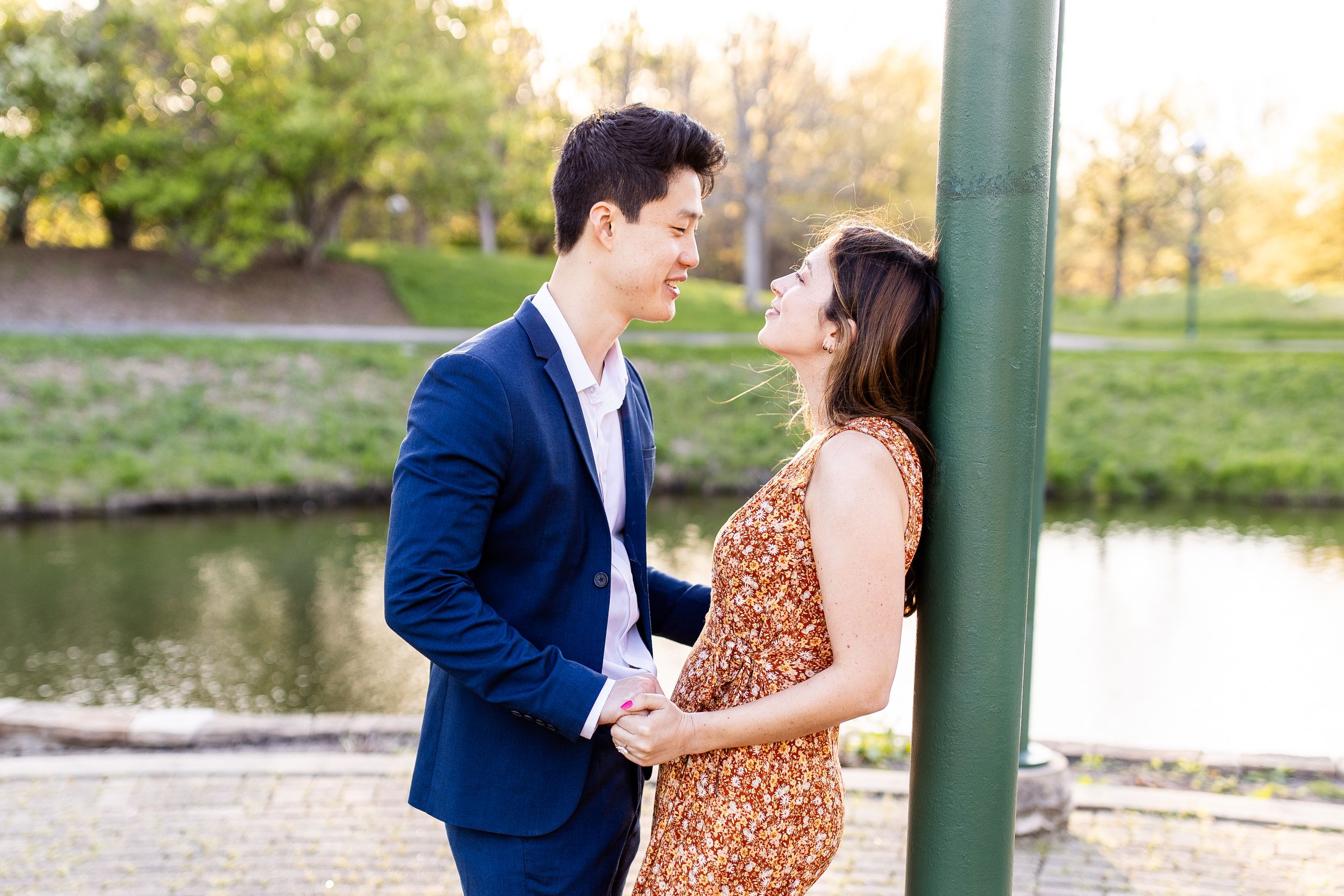 Relationship photography
Date night photoshoot
Couple walking photos
Smiling couple pictures
Engagement photography
Pre-wedding photos