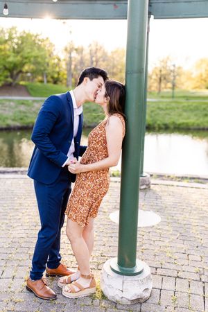 Relationship photography
Date night photoshoot
Couple walking photos
Smiling couple pictures
Engagement photography
Pre-wedding photos