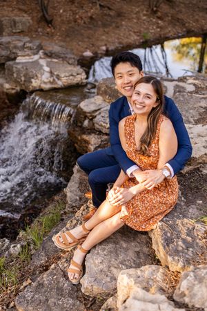 Relationship photography
Date night photoshoot
Couple walking photos
Smiling couple pictures
Engagement photography
Pre-wedding photos
