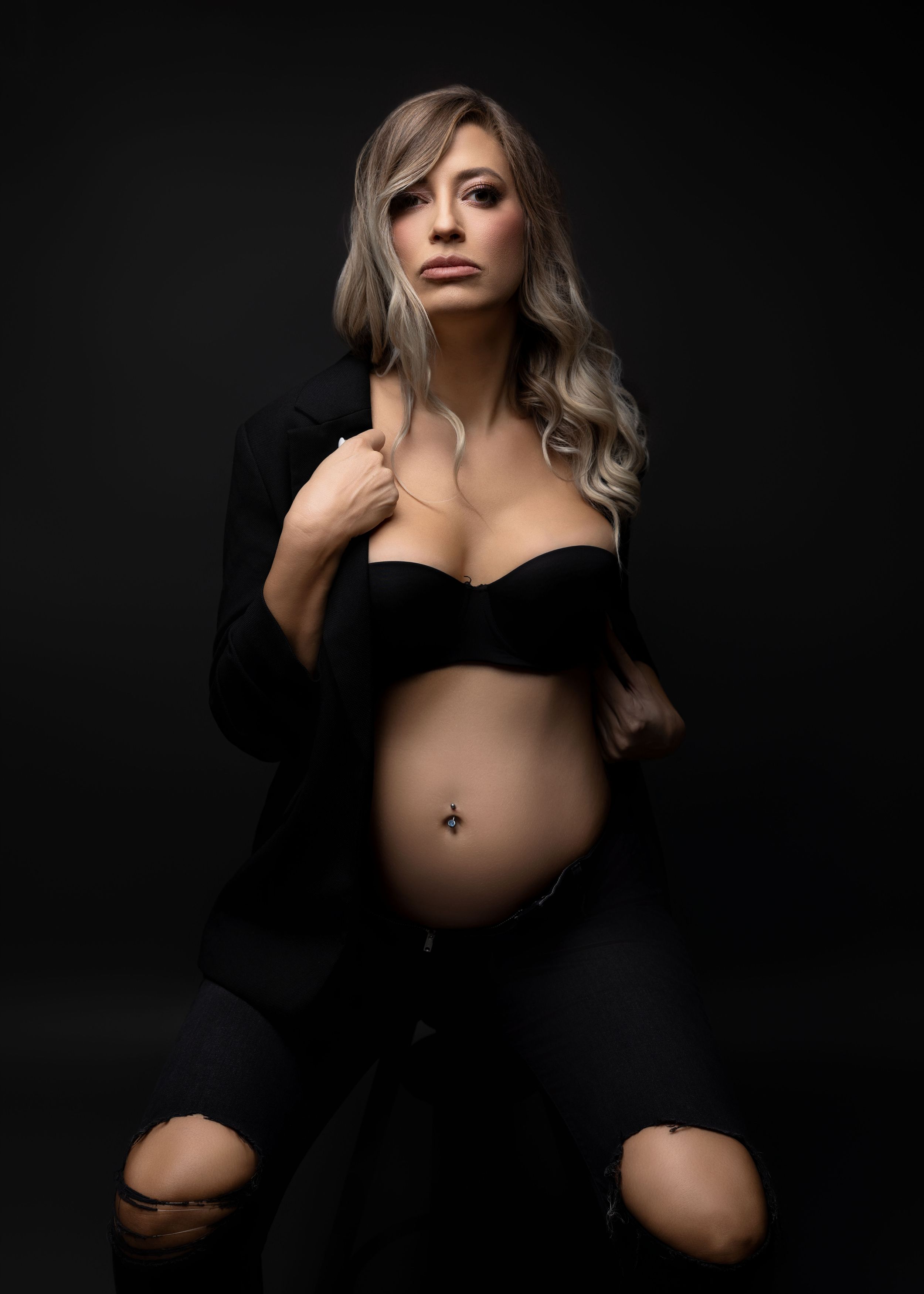 alt = " trudničko fotografisanje u studiju Kragujevac