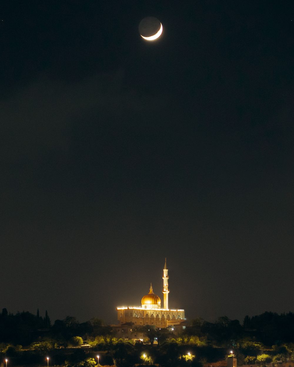 Moon mosque alignment