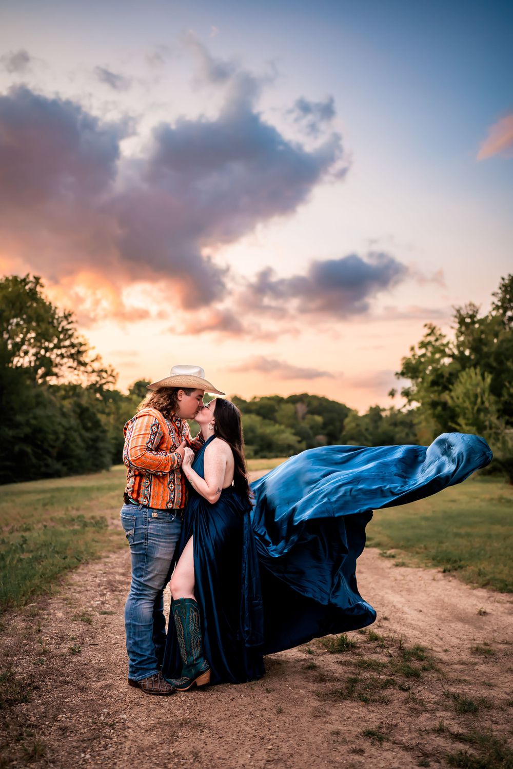 Couple North Richland Hills Park
