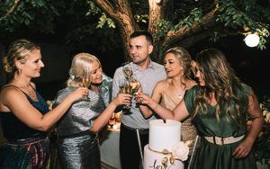 Fotograf za vencanja Srbija Novi Sad  
Wedding photographer Serbia
Mlada i mladoženja sa kumovima 
šampanjac
Ljubav 
Wedding session