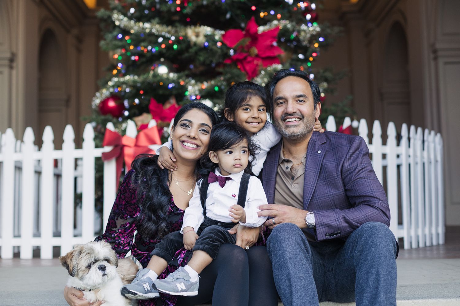 Pasadena city hall Christmas family photo